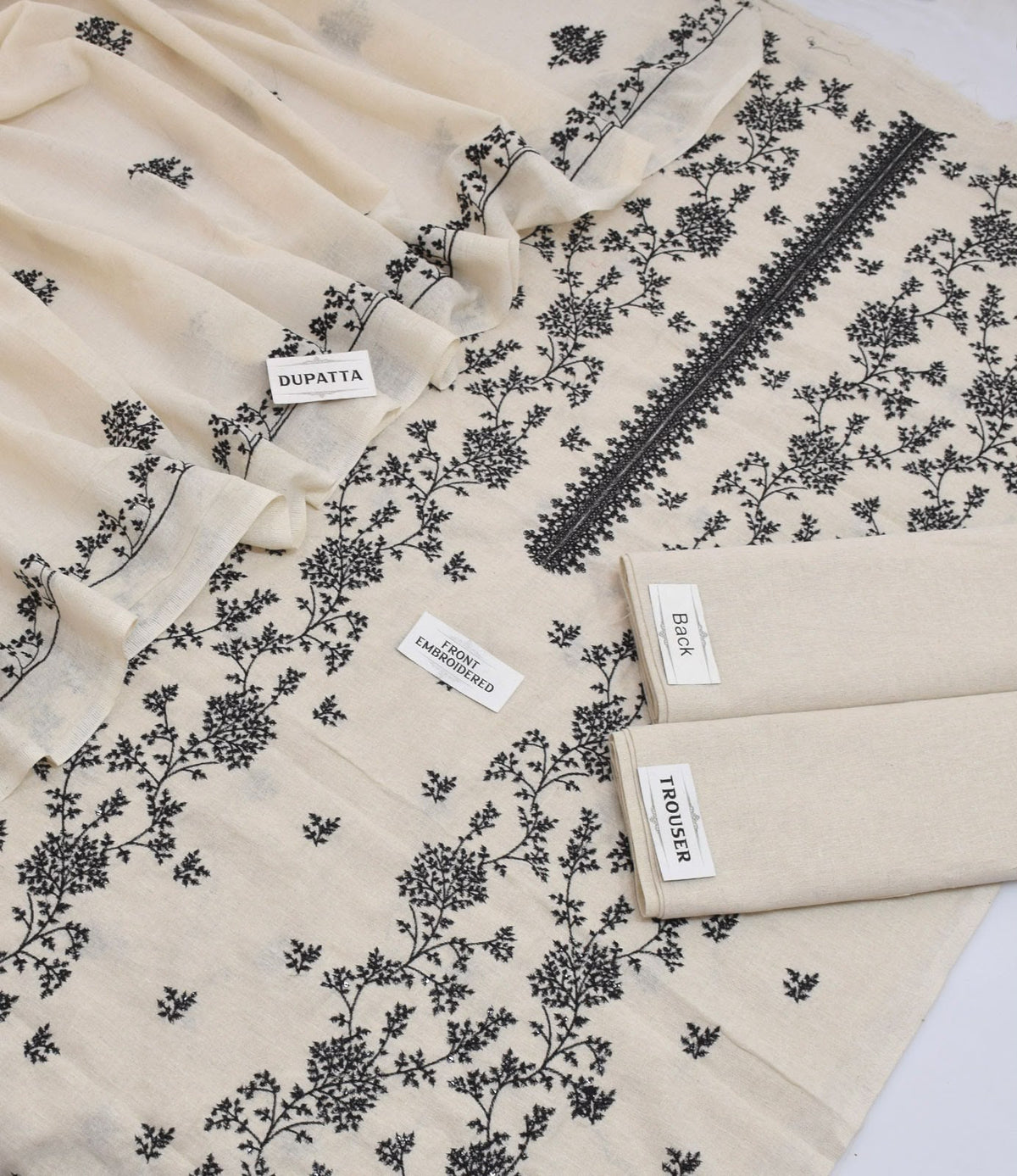 Breeze Brand Khadee Khaddar Embroidered 3-Piece Suit